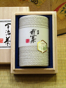 今年の缶入り高級宇治新茶(銀)